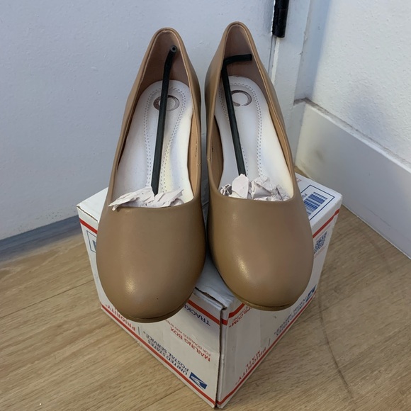 Journee Collection Luu Round Toe Low Heel Dress Pump in  Chestnut Brown NWOB - Picture 10 of 12